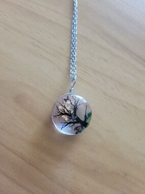 🖤NEW🖤 Handmade Glass Tree Pendant Necklace in Black and Green